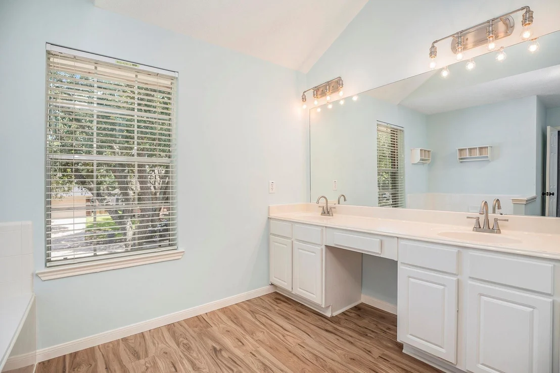 Photo of 311 Vantage Pointe Circle