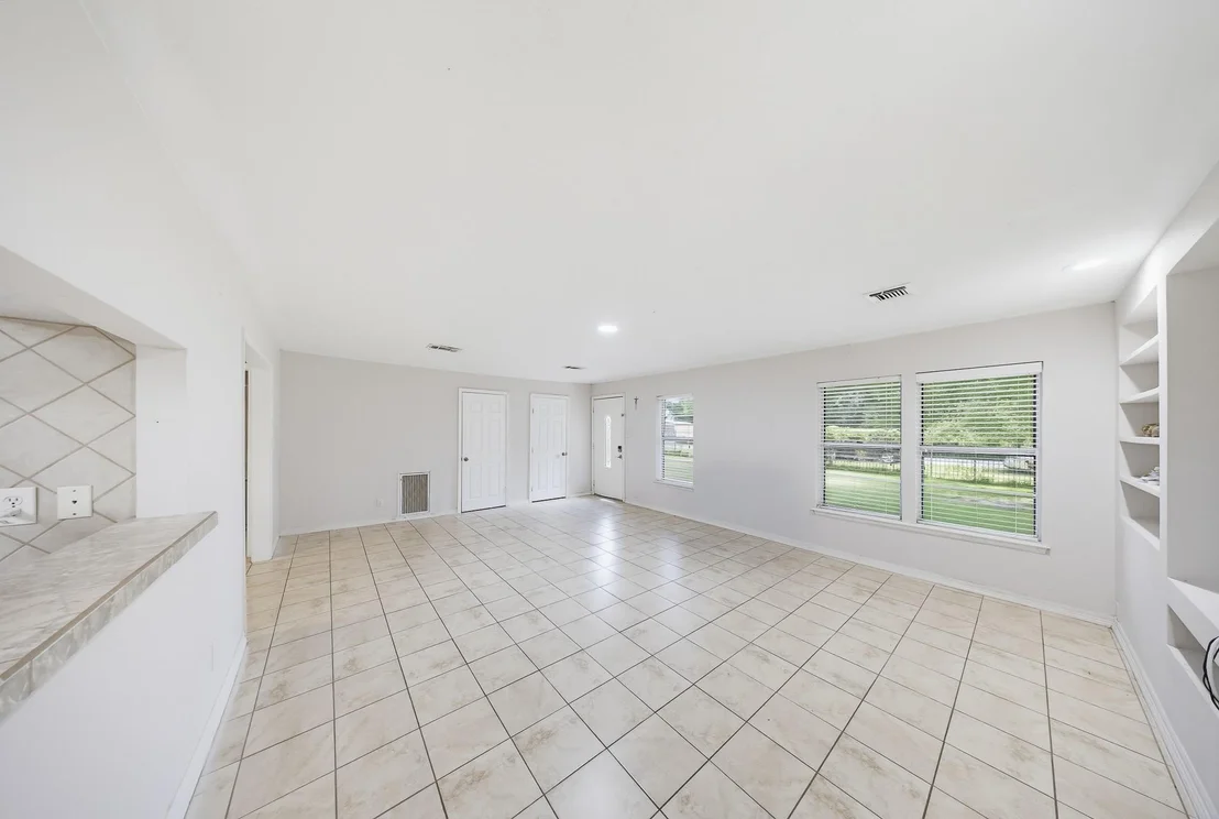 Photo of 1725 Strawn Road
