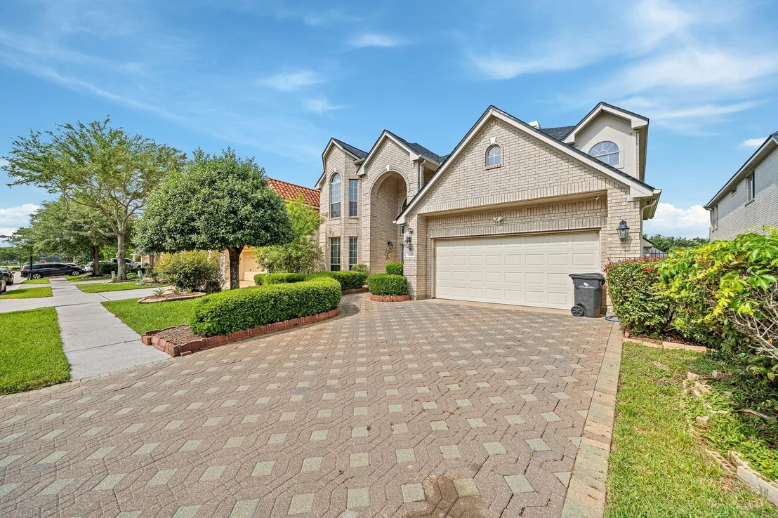 Photo of 14406 Dunrobin Way