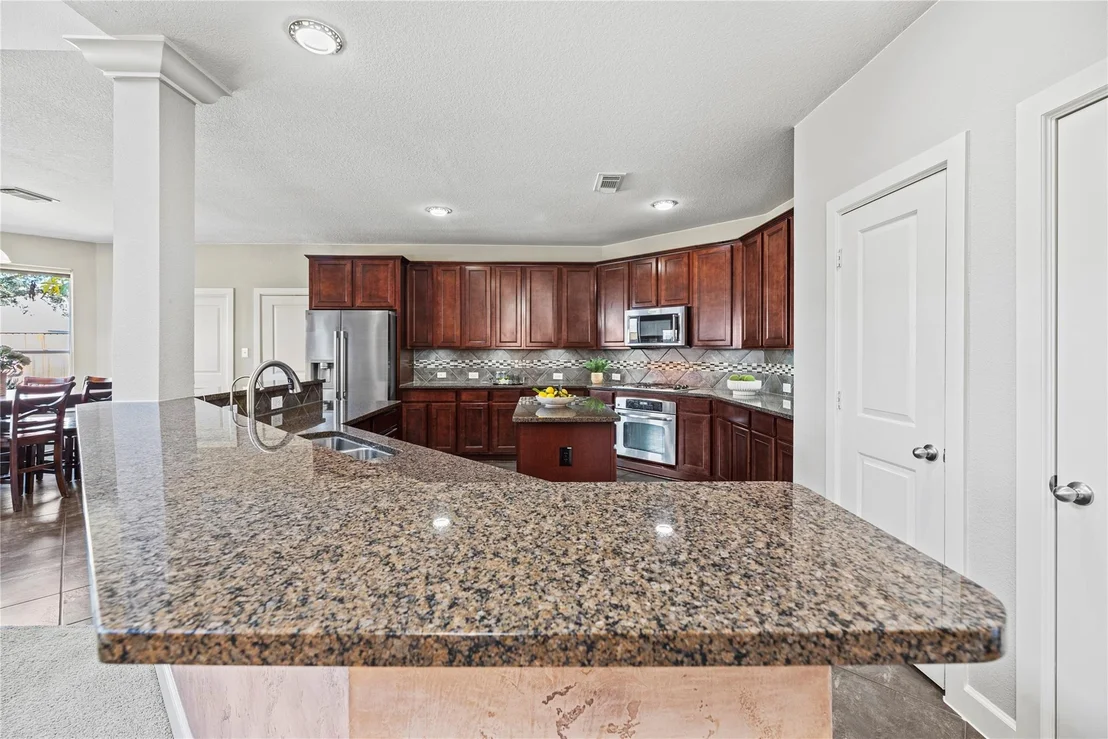 Photo of 6026 Emberwood Falls Drive
