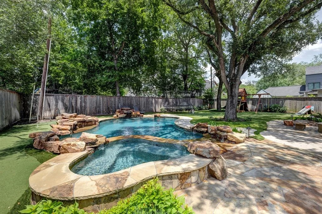 Photo of 130 Knipp Road