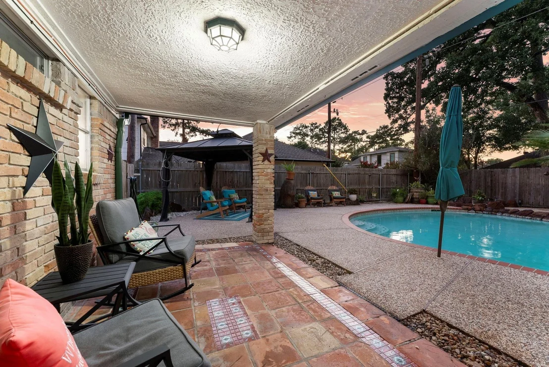Photo of 5718 Glenmere Lane