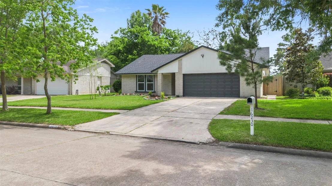 Photo of 16230 Dunmoor Drive