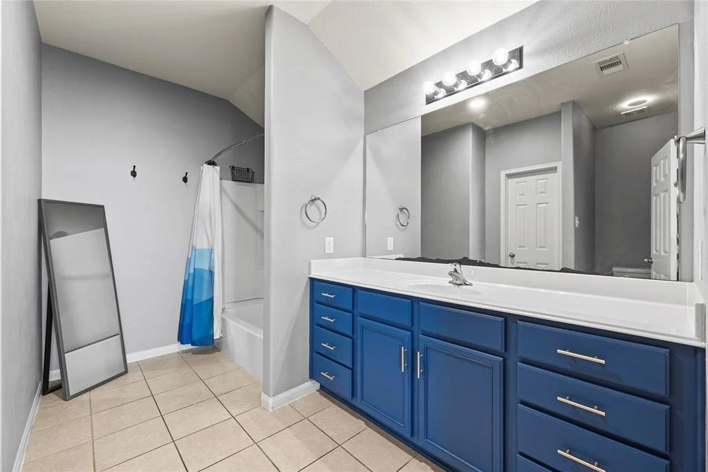 Photo of 9810 Garnet Falls Drive