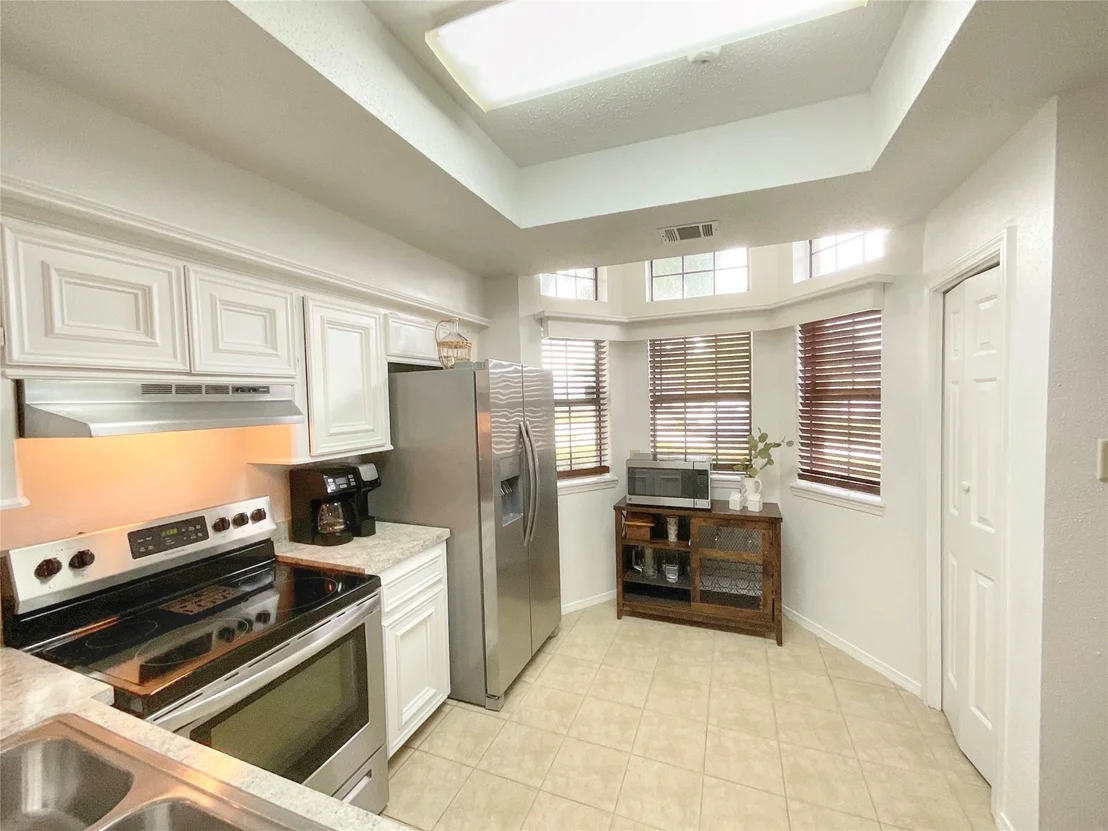 Photo of 1155 Holbech Lane