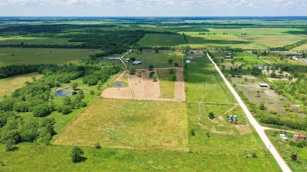 Photo of 2828 County Road 615