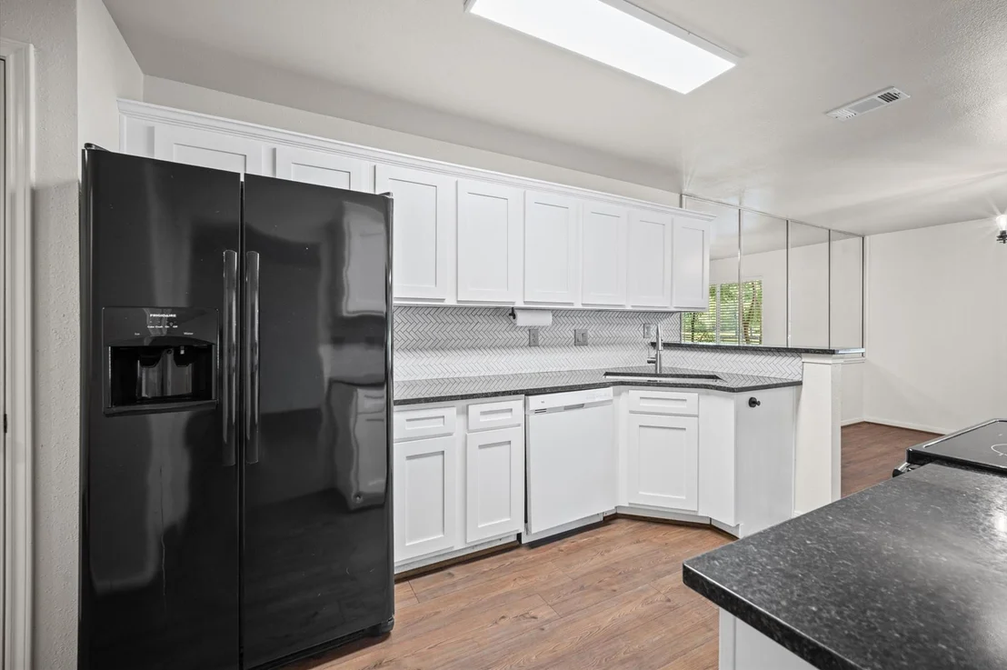 Photo of 13 Lakeridge Drive