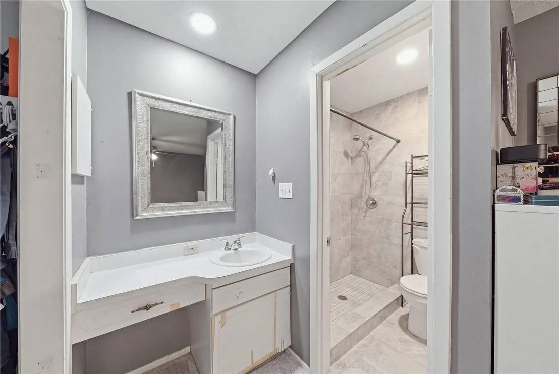 Photo of 5915 Black Maple Lane