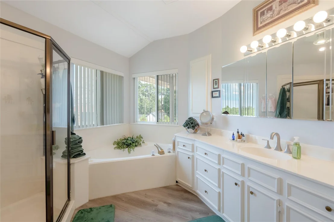 Photo of 108 Cottonwood Road