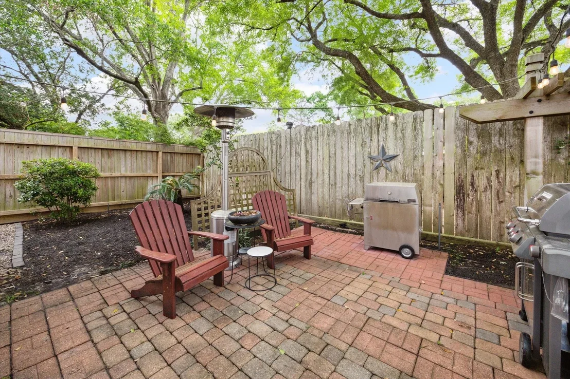 Photo of 10111 Del Monte Drive