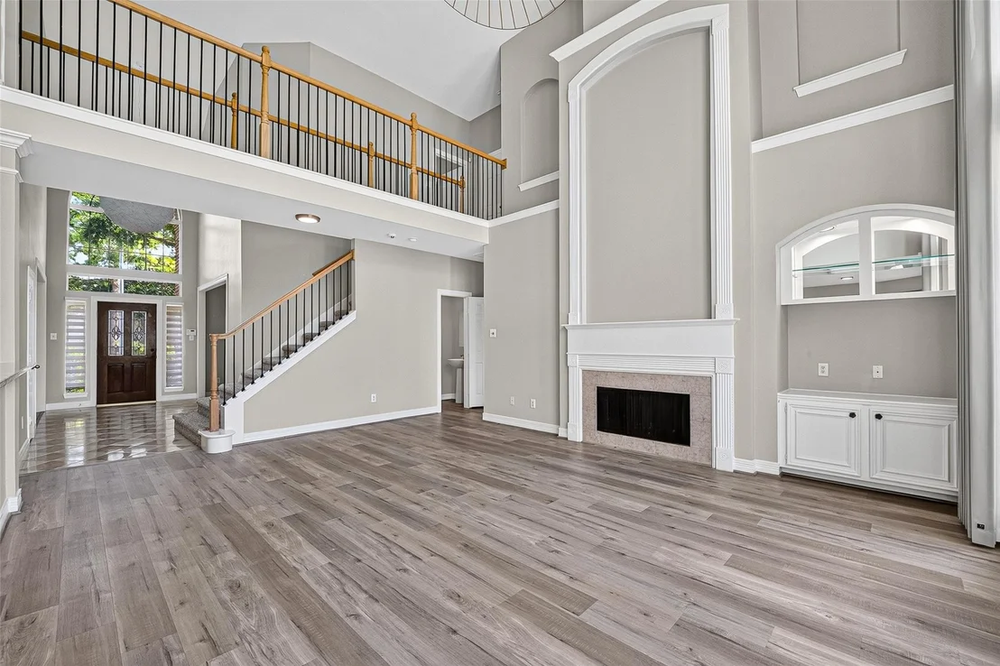 Photo of 3023 Brookview Drive