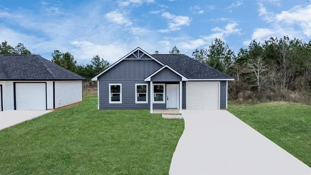 Photo of 364 Road 5704