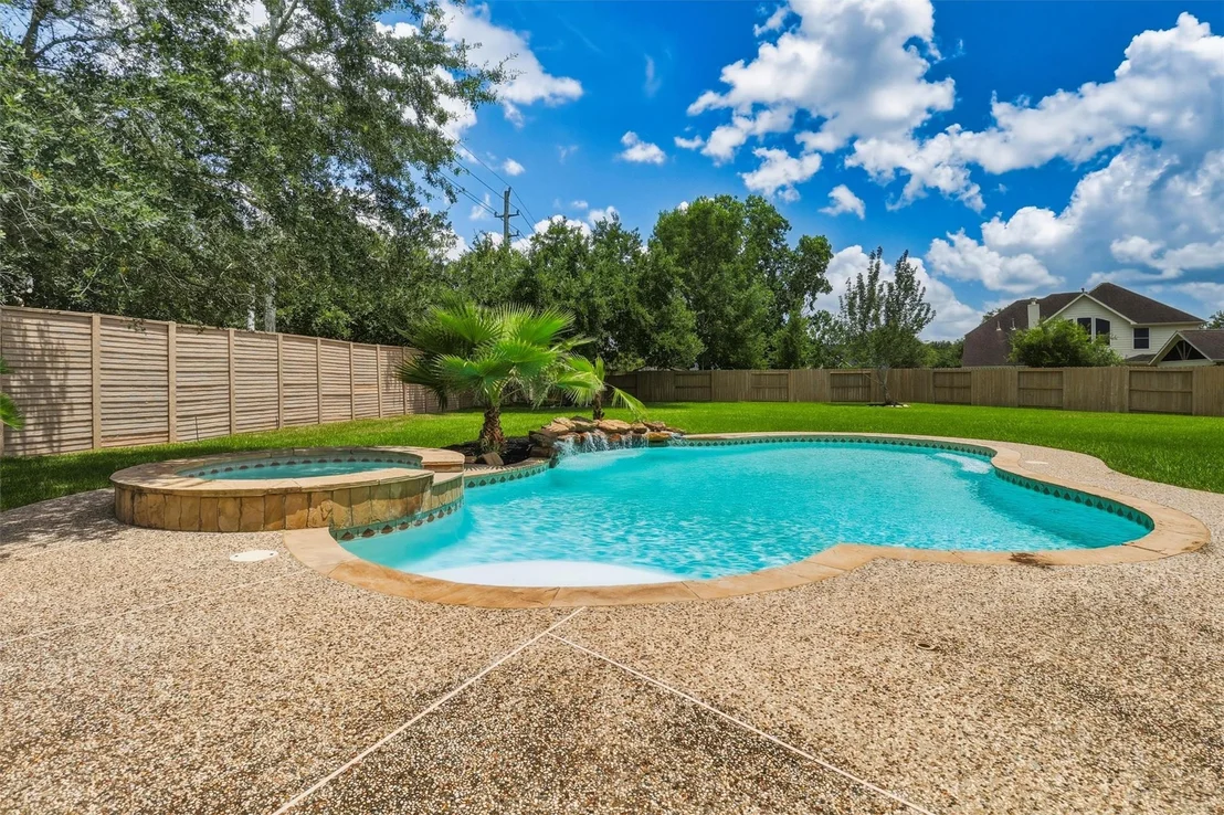 Photo of 8015 Ravens Point Drive