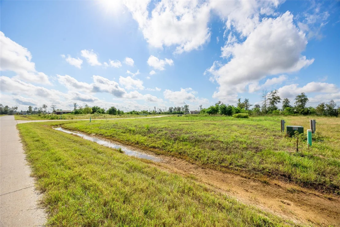 Photo of 505 Road 5739