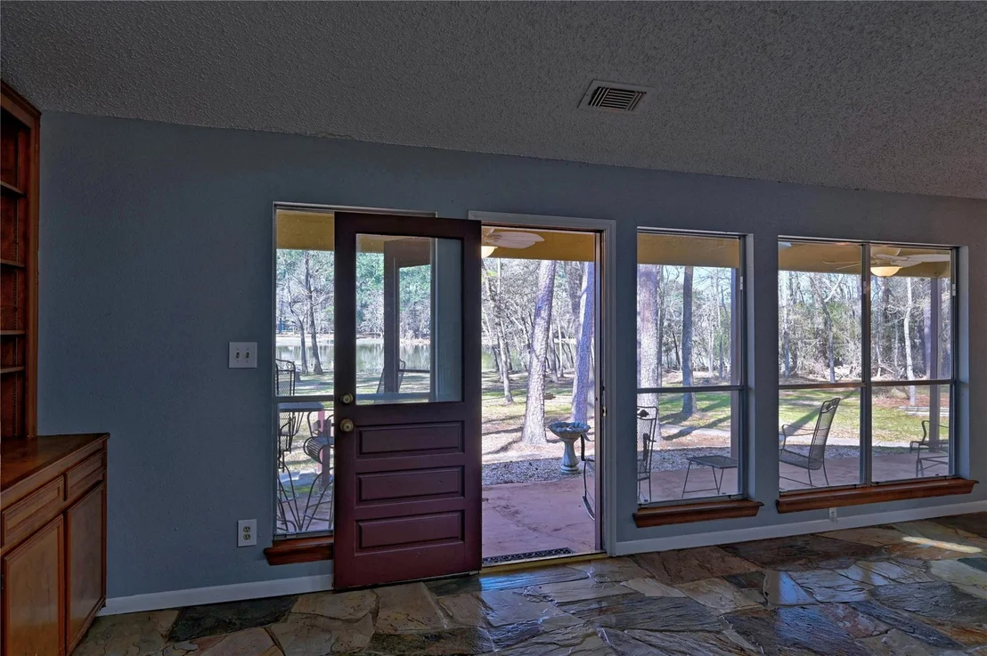 Photo of 15823 Stagecoach Road