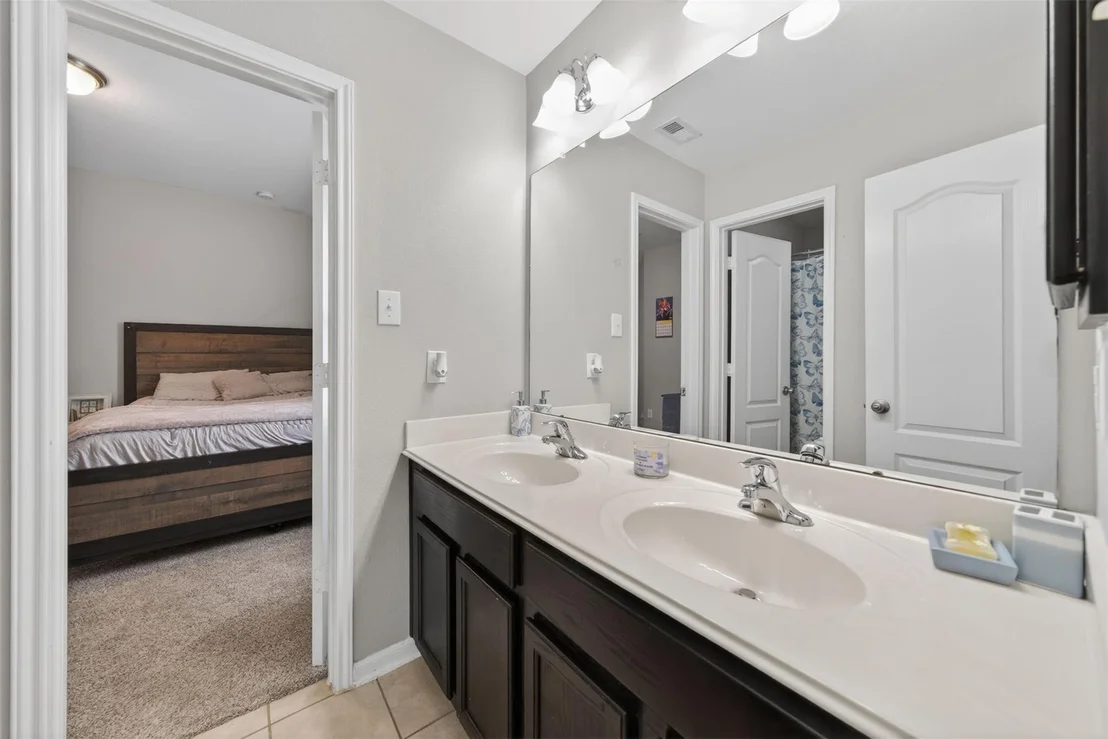 Photo of 21847 Mount Hunt Drive
