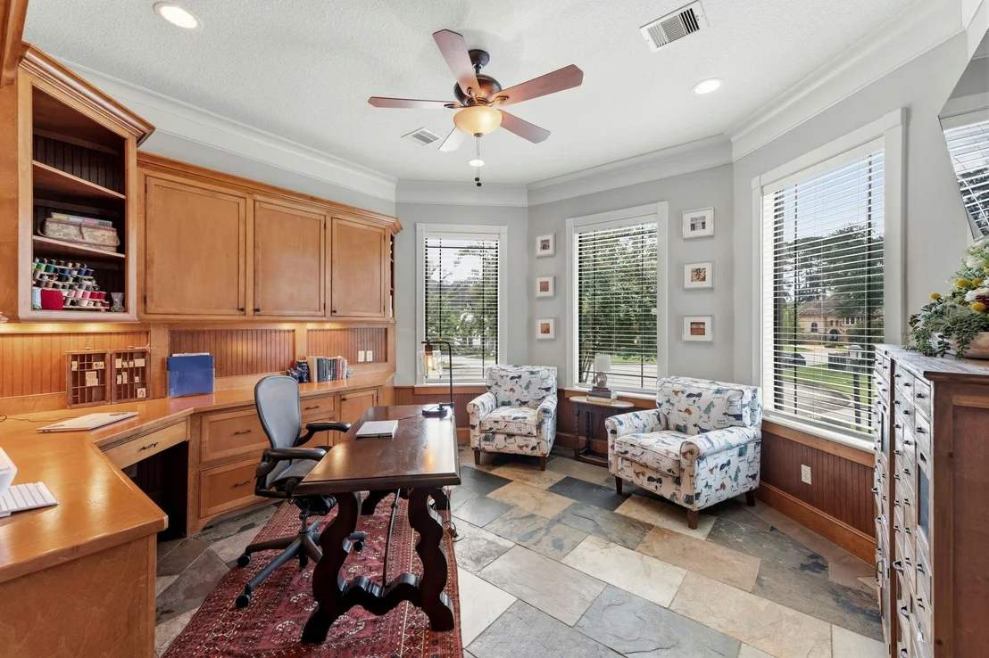 Photo of 263 Pinerock Lane