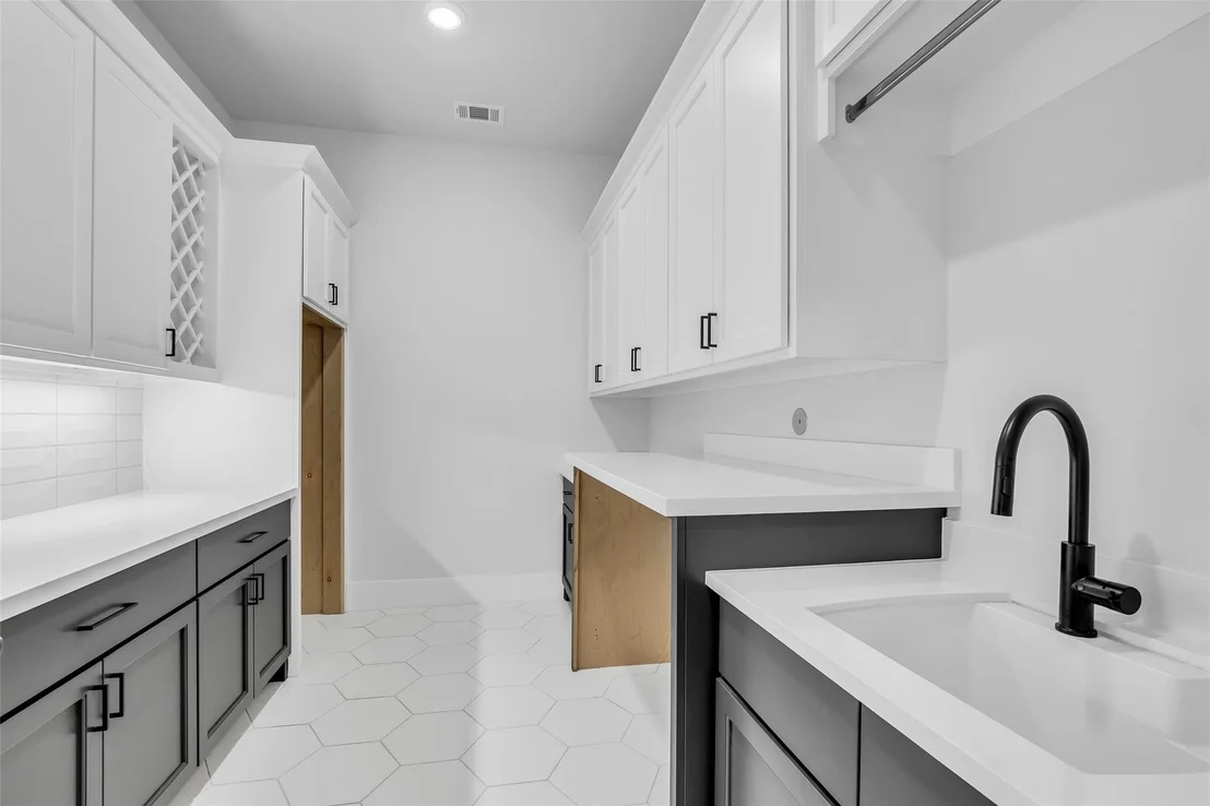 Photo of 4708 Lorelai Lane