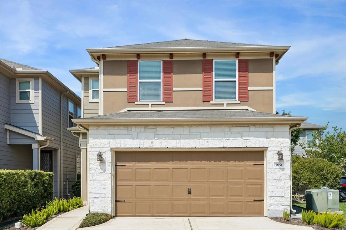 Photo of 1851 Commons Glen Drive