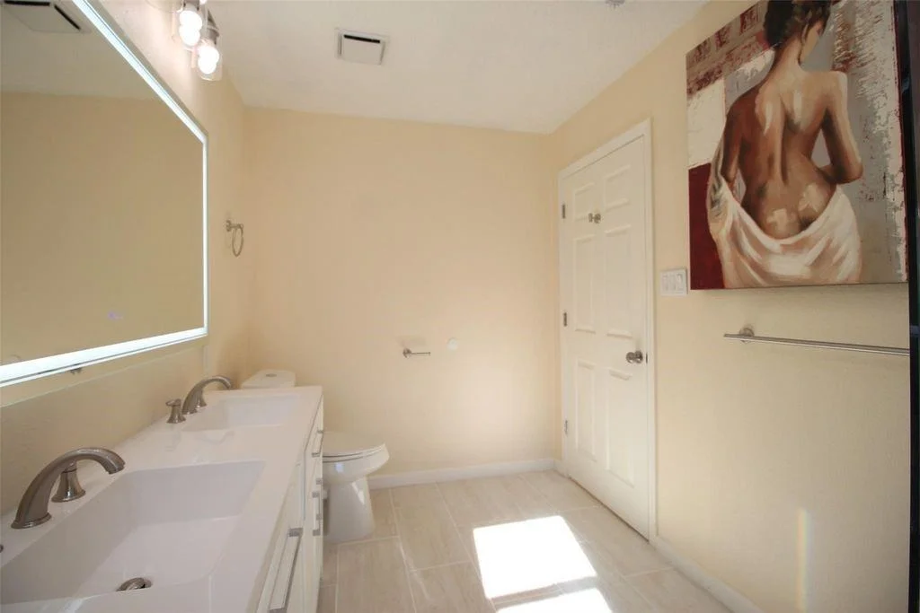 Photo of 8011 Goldengrove Drive