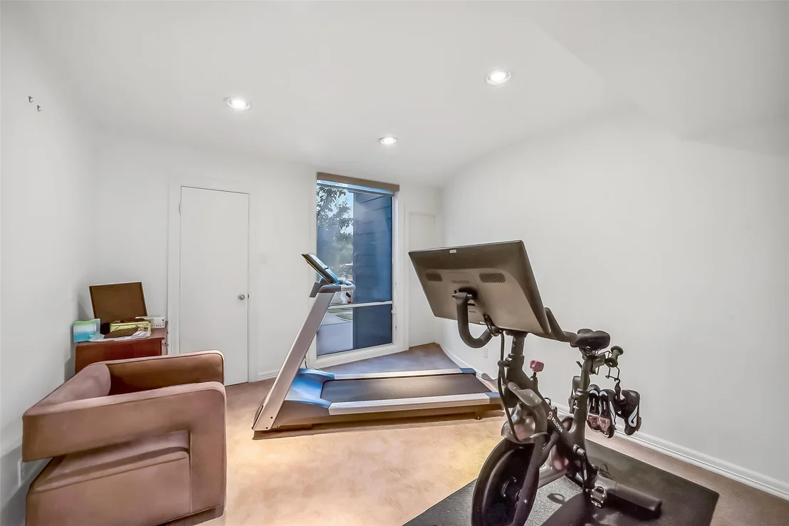 Photo of 5107 Contour Place