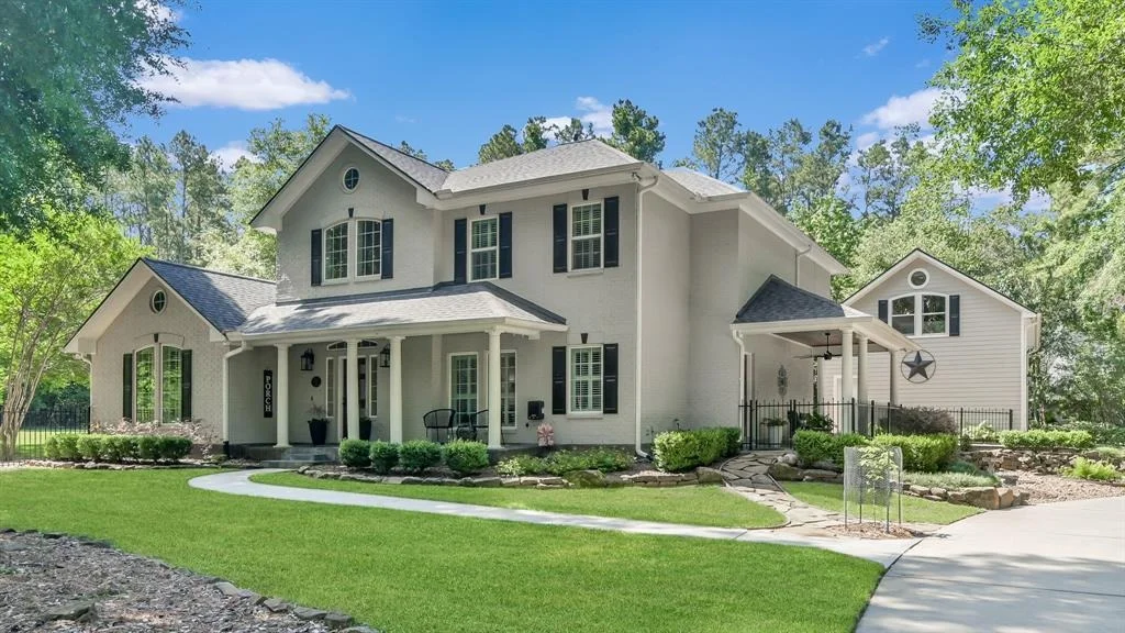 Photo of 10326 Paradise Valley Drive