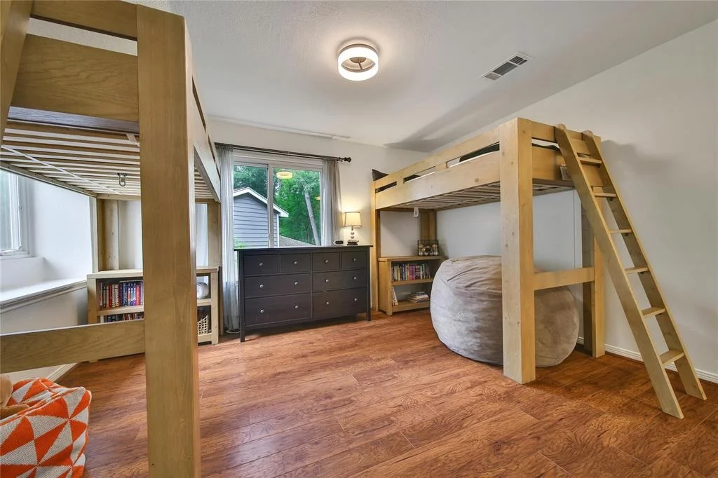 Photo of 42 Thundercove Place