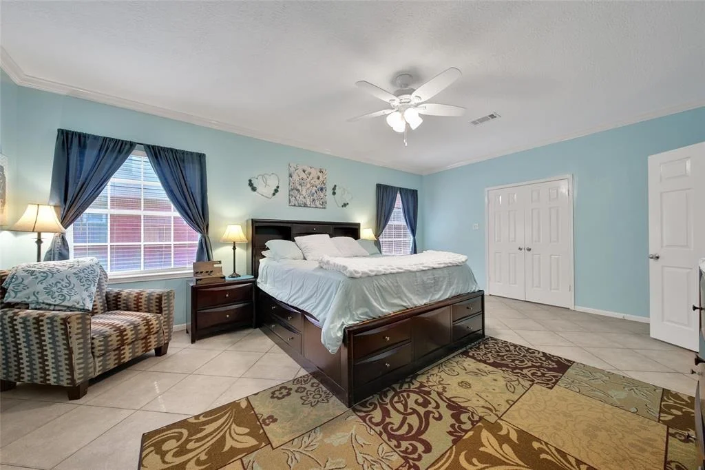 Photo of 16702 Avenfield Road