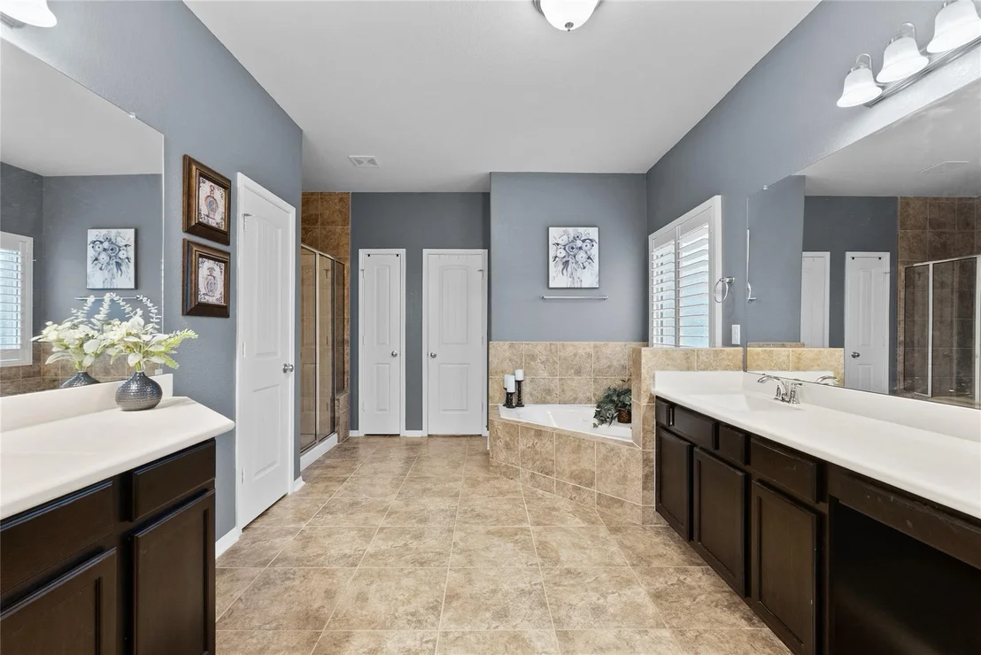 Photo of 4224 Walnut Bend Drive