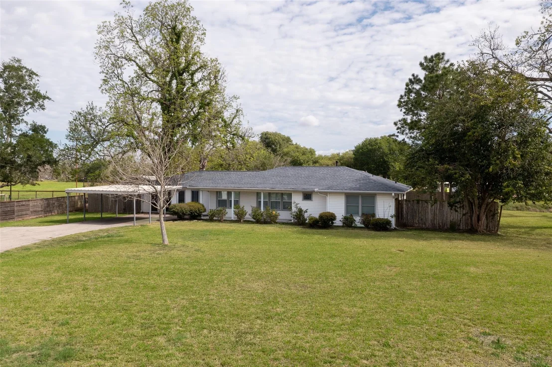 Photo of 1327 Hodges Lane