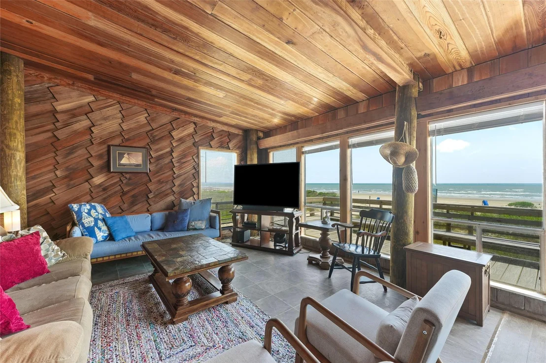 Photo of 4434 Bluewater Highway