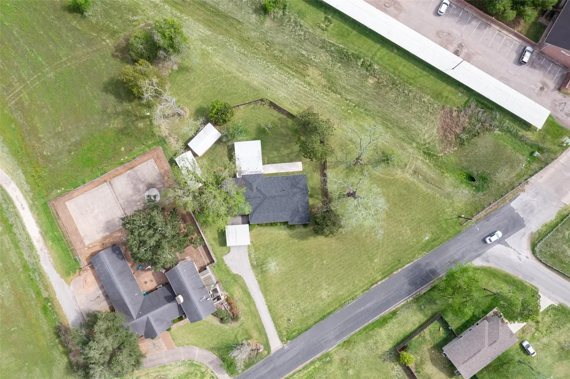 Photo of 1327 Hodges Lane