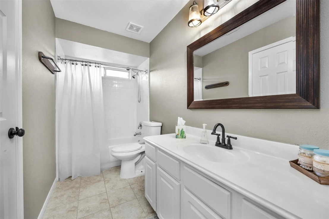 Photo of 3817 Pine Lake Drive