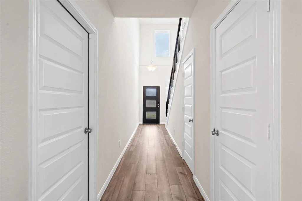 Photo of 7051 Silverleaf Oak Street