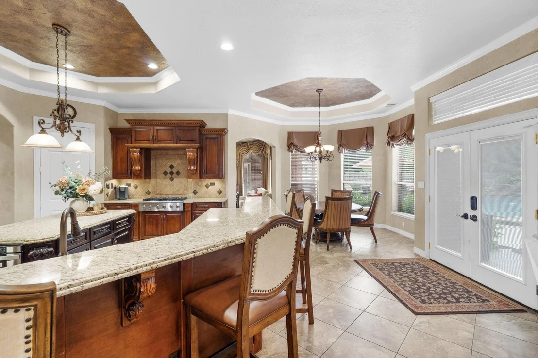 Photo of 8214 Forest Gate Drive