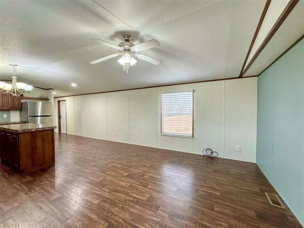 Photo of 15950 Live Oak Circle