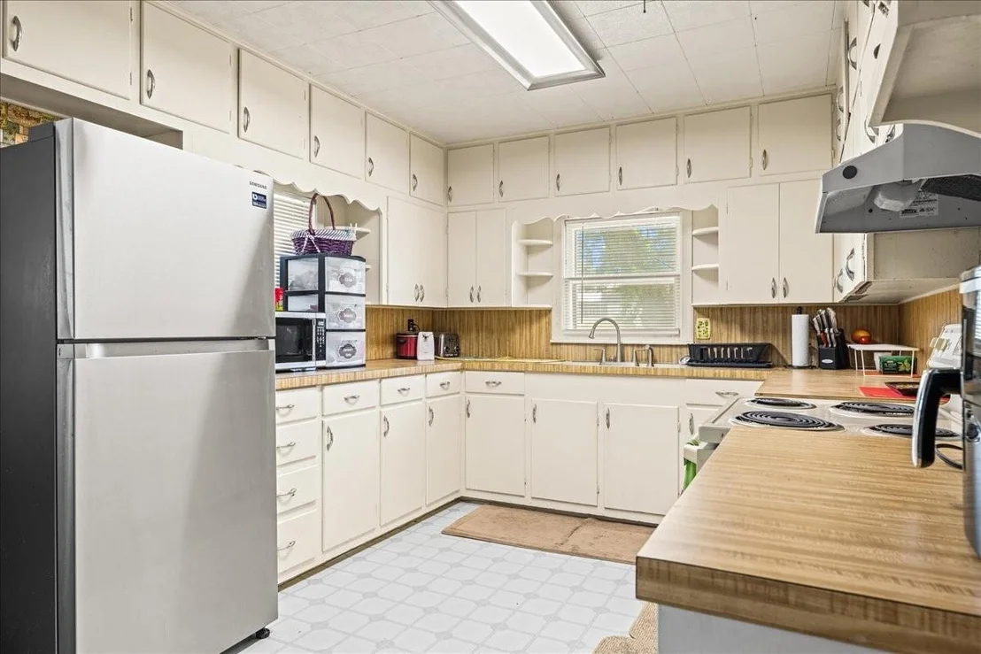 Photo of 8081 Ernst Parkway