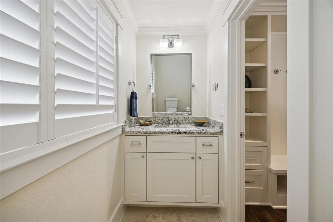 Photo of 3118 Plumb Street