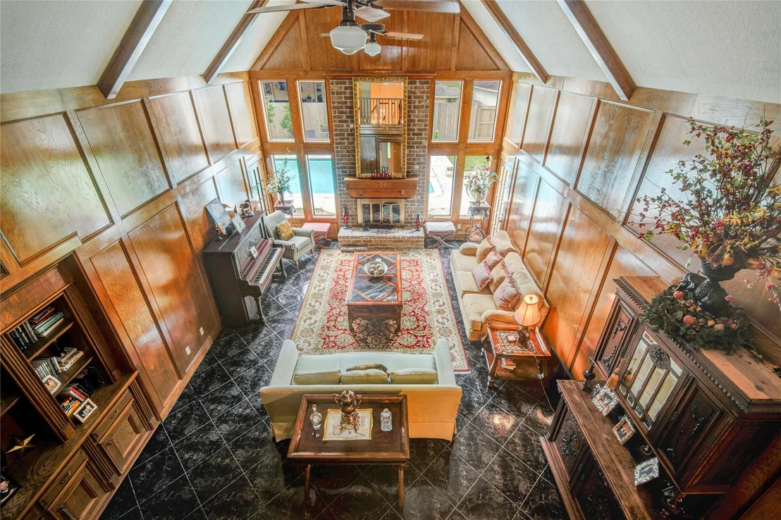 Photo of 15110 Benfer Road