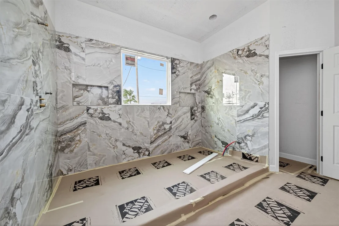 Photo of 1202 Peter Pine Street