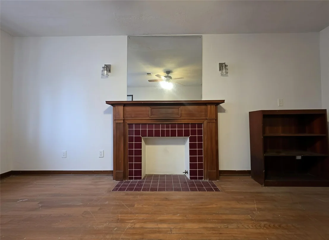 Photo of 8226 Barkley Street