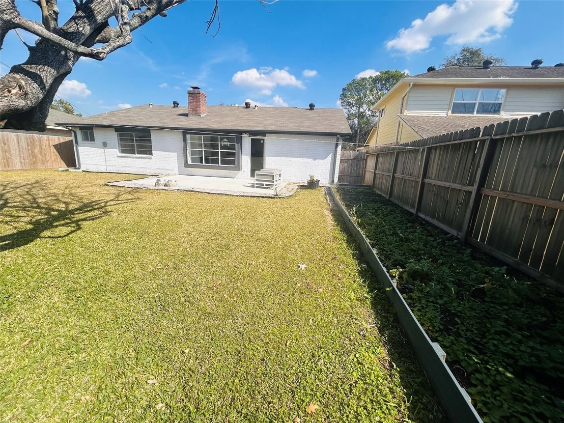 Photo of 10502 Long River Drive