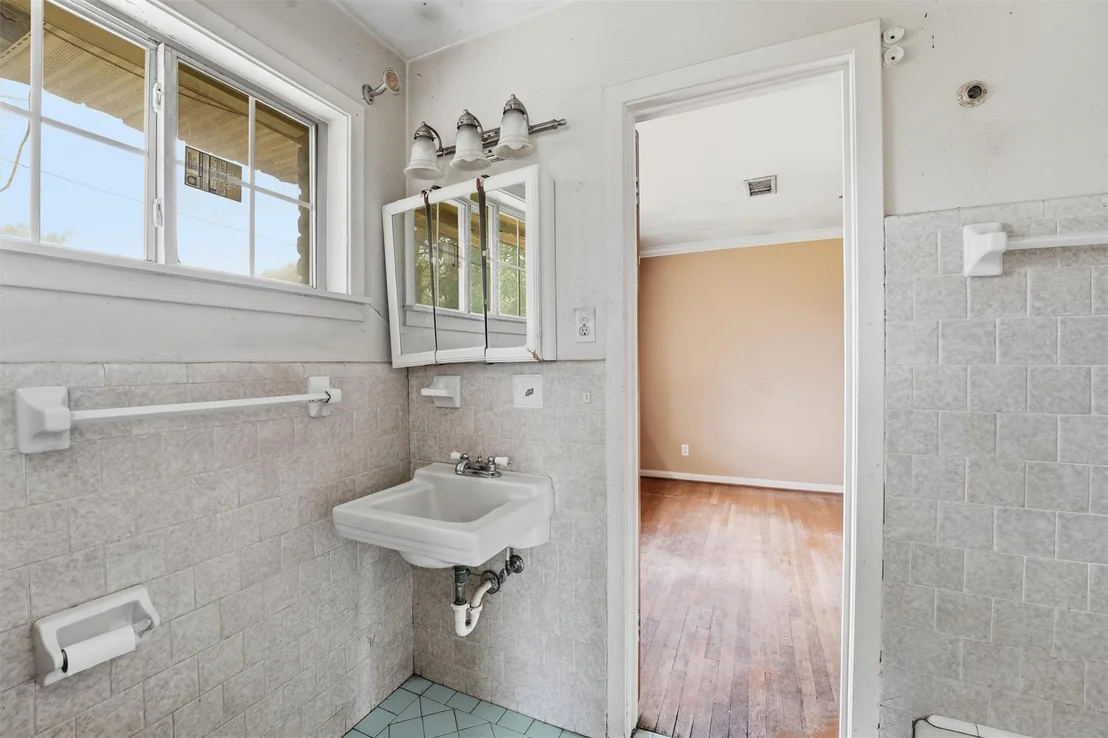 Photo of 11614 Mullins Drive