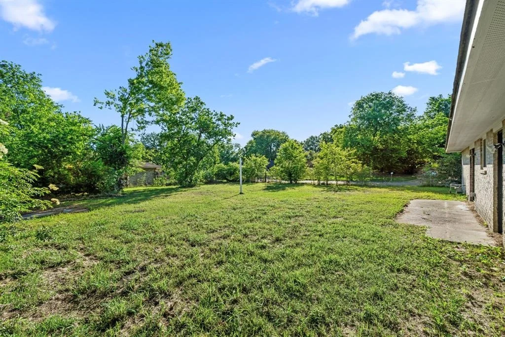 Photo of 6611 Mohawk Street