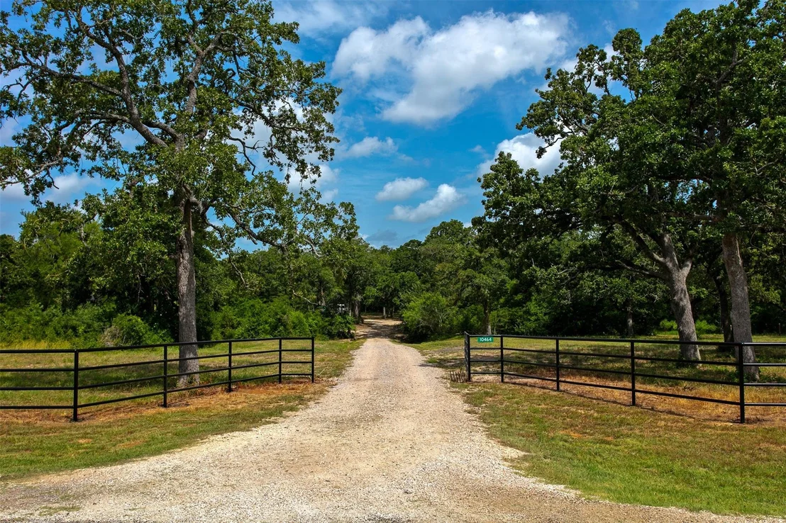 Photo of 10464 County Road 244