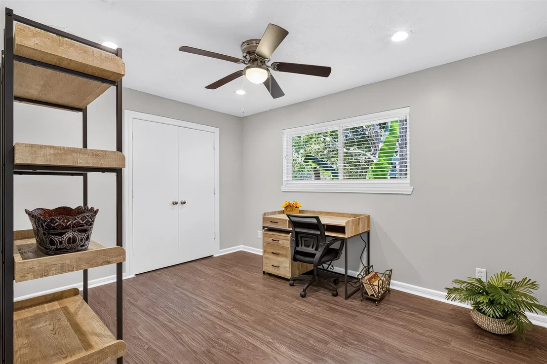 Photo of 1003 Villa Court Drive