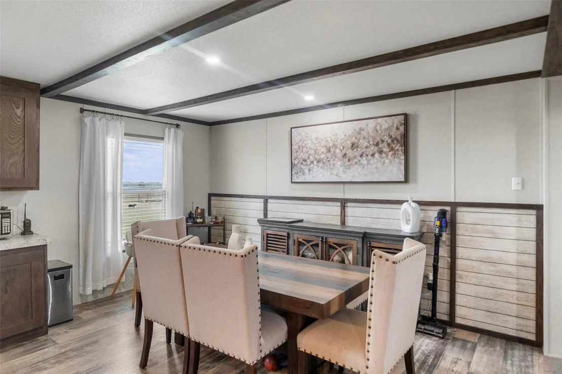 Photo of 1722 County Road 248
