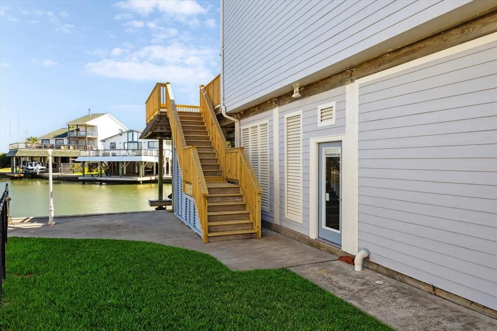 Photo of 210 Easterly