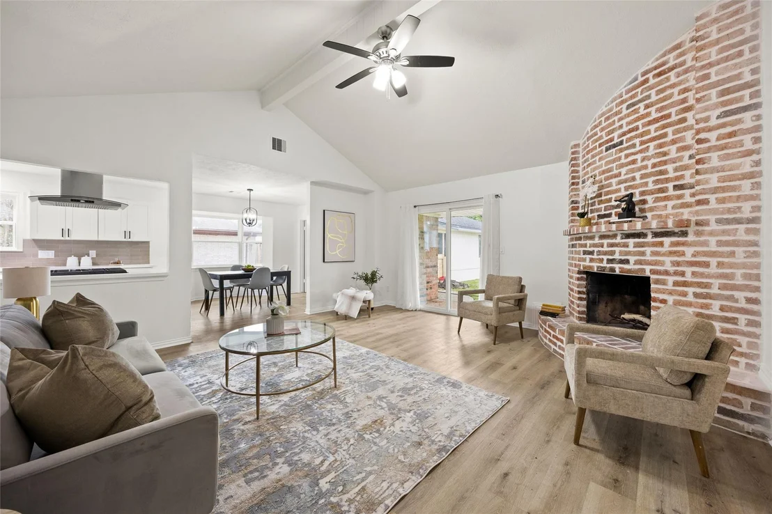 Photo of 518 Whitecap Drive
