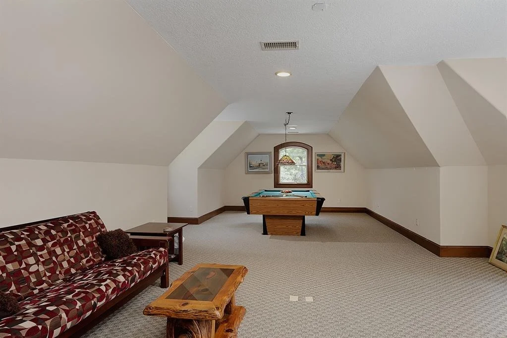 Photo of 11 Chestnut Hill Court